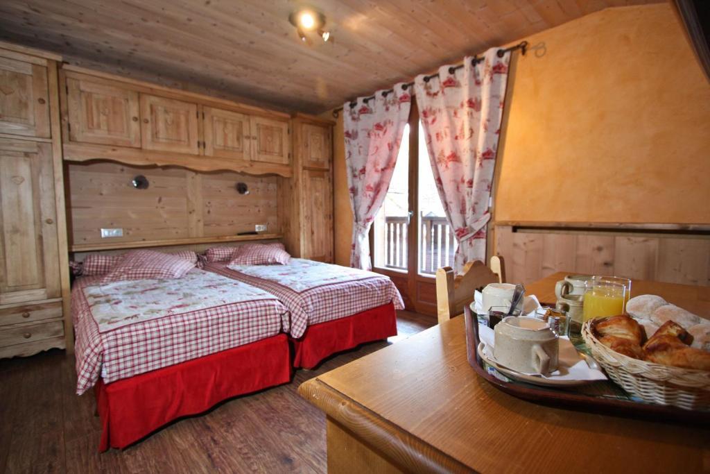 Alpen Roc Hotel Morzine Szoba fotó