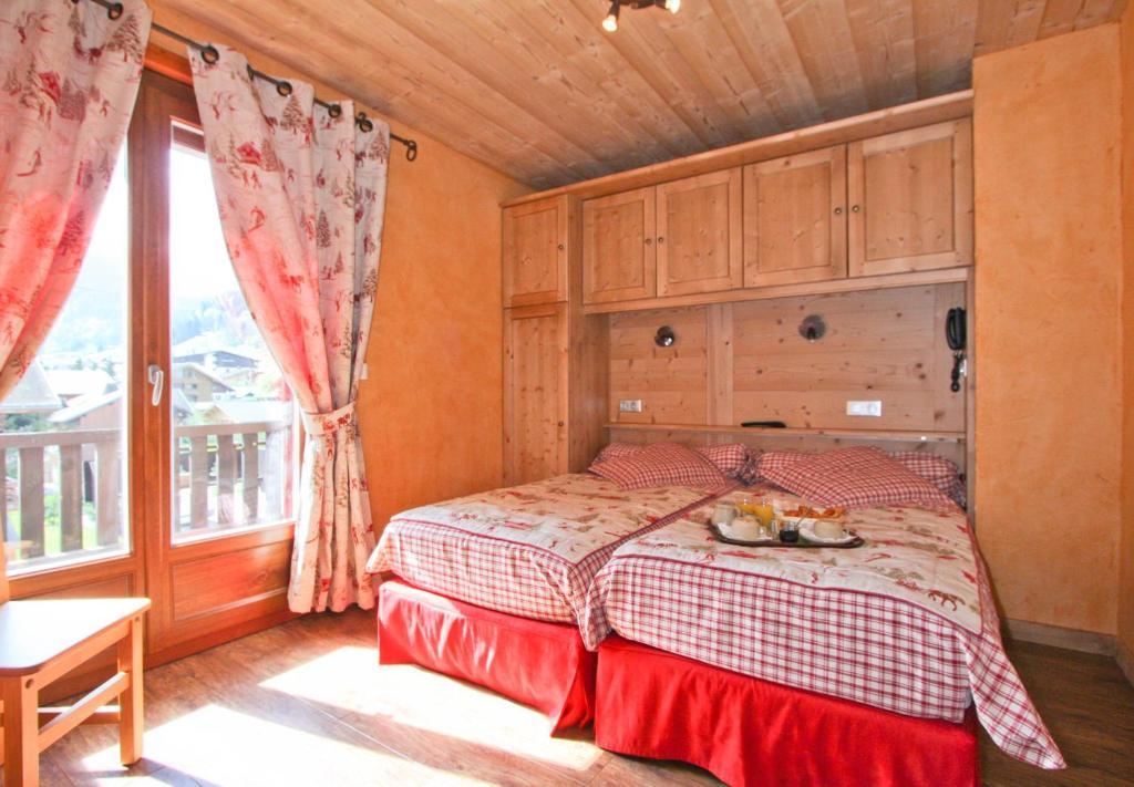 Alpen Roc Hotel Morzine Szoba fotó